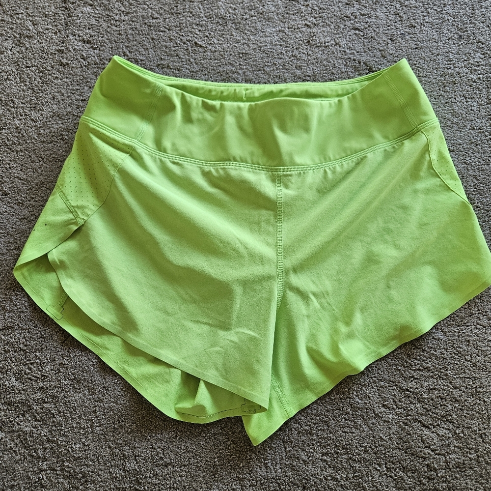 Athleta Run With It 3" Short, Small, Yellow